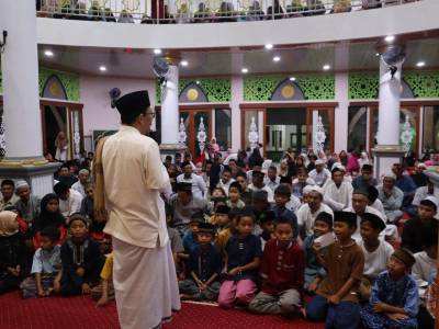 Semarak Maulid Nabi di Masjid At-Taqwa, Anak-anak Diajak Kenal dan Cintai Rasulullah SAW