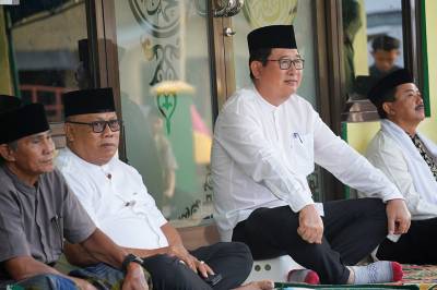 Safari Ramadan Pemkab Beltim Berlanjut di Cendil, Bupati Tekankan Ibadah dan Kesederhanaan Lebaran
