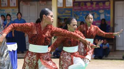 Bazar Kreatif SMP Negeri 1 Damar Tingkatkan Jiwa Usaha Para Siswa dan Siswi
