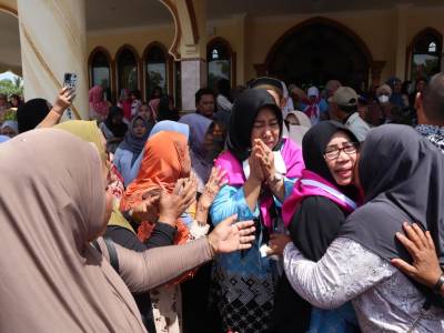 22 Jemaah Calon Haji dari Beltim Resmi Diberangkatkan